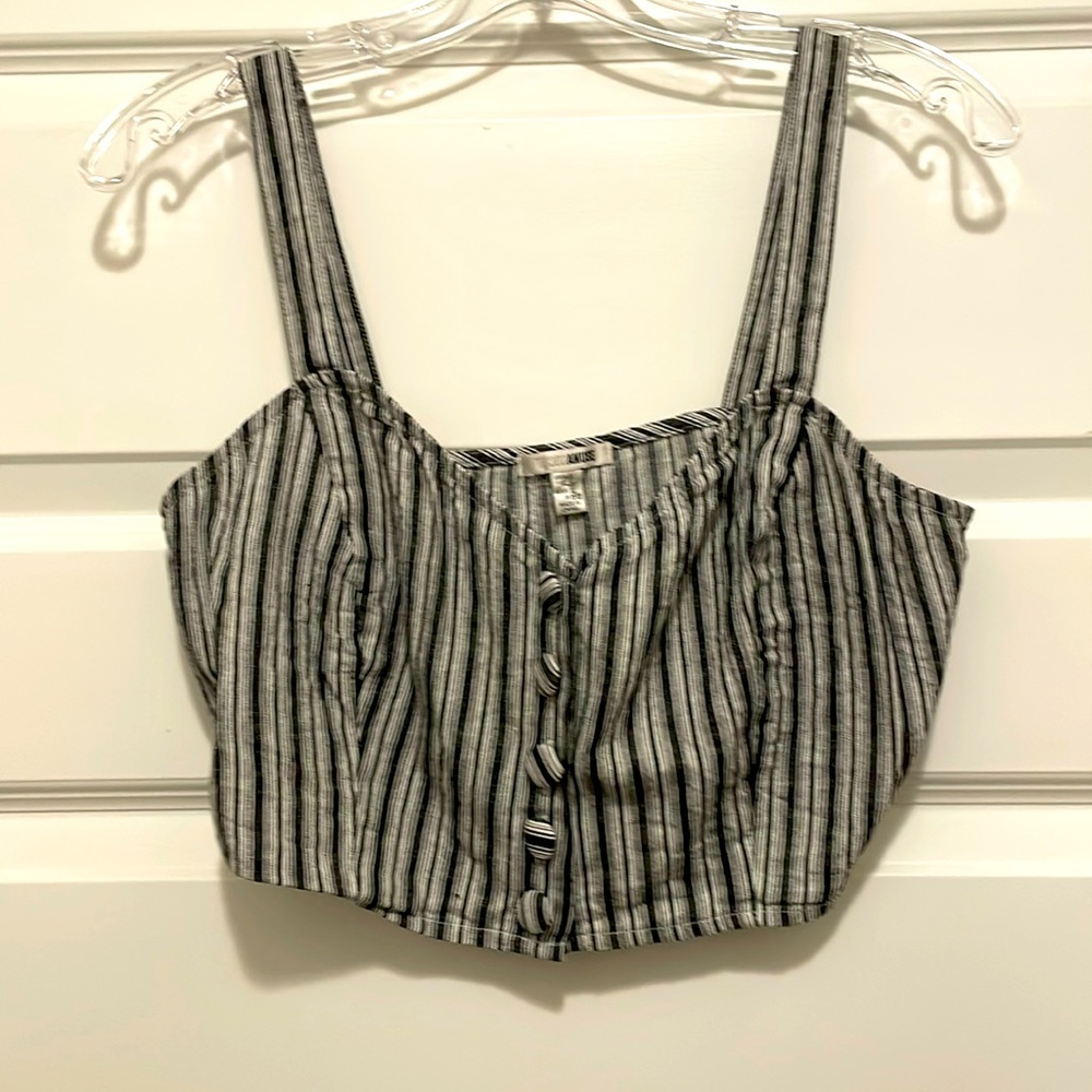 NWOT society amuse linen cotton grey white stripe linen crop top size medium